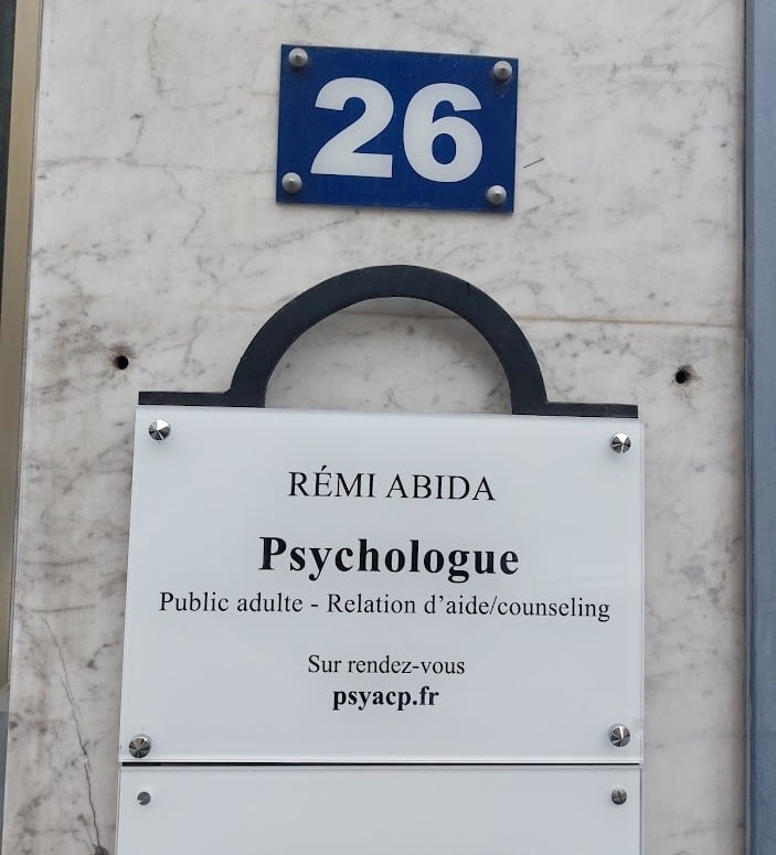 plaque immeuble psychologue Rennes Rémi Abida